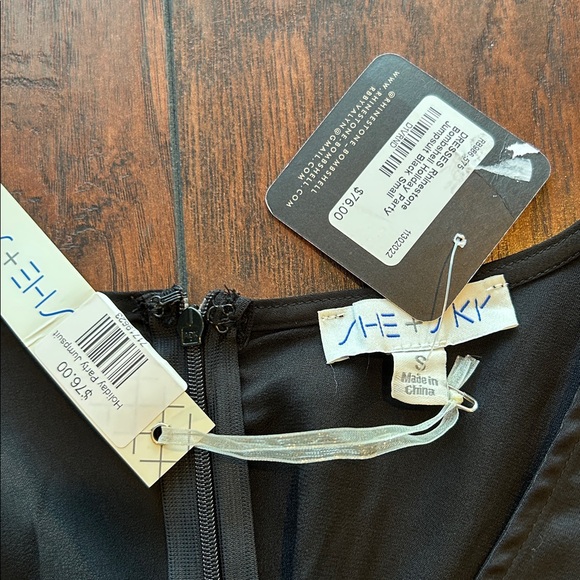 She + Sky Elegant Black Jumpsuit NWT - Picture 3 of 5